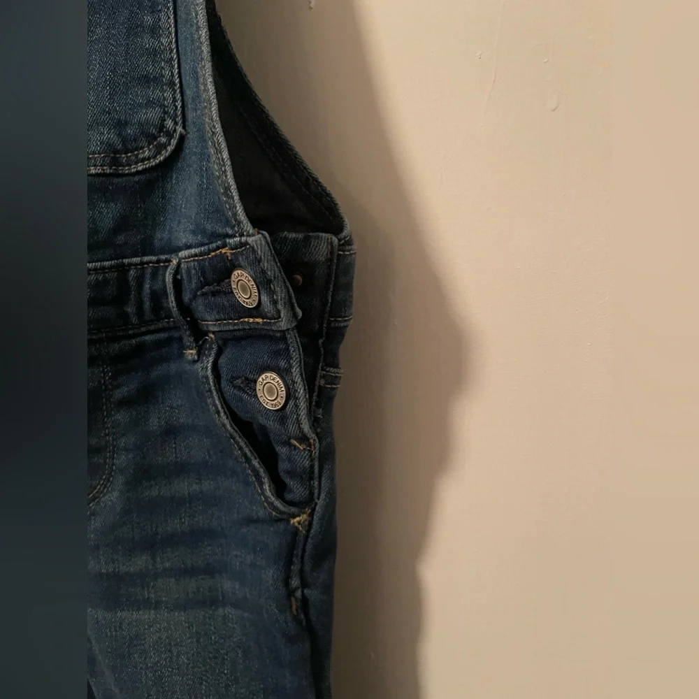 Gap overalls - Picture 4 of 11
